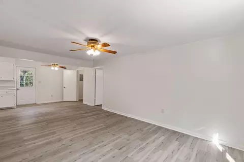 Living - 58 Dickens Ln, Sumrall, MS 39482 photo 1 of 4