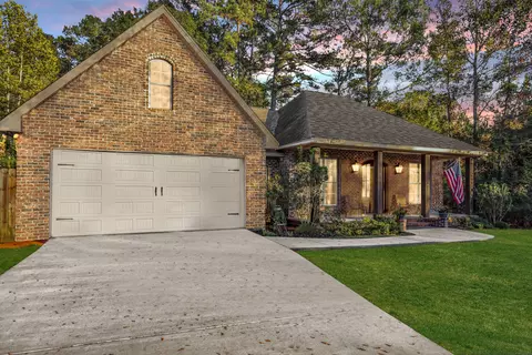 88 Rock Hill Rd, Sumrall, MS 39482