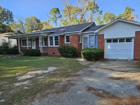 1159 W 20th St, Laurel, MS 39440