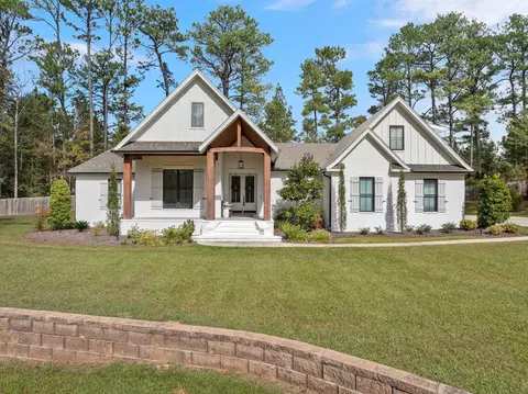 10 W Yellowstone, Hattiesburg, MS 39402