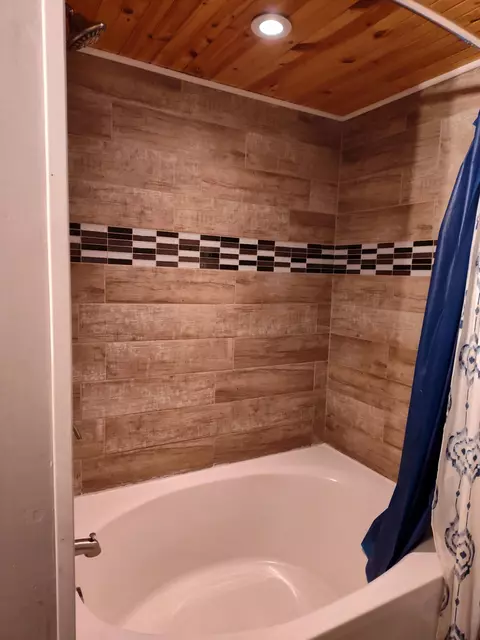 Bath - 34 Stogner, Foxworth, MS 39483 photo 1 of 7