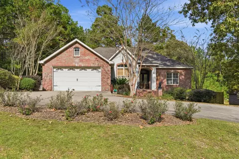 5 Cimarron Dr, Hattiesburg, MS 39402