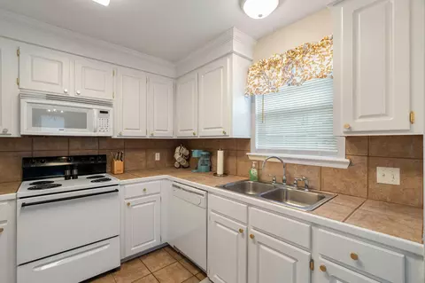 12 Cobblestone, Sumrall, MS 39482 photo 10