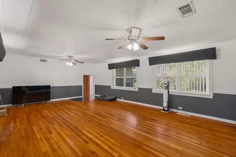 Living - 313 Vine St, Wiggins, MS 39577 photo 1 of 3
