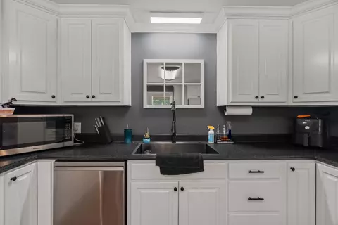 Kitchen - 313 Vine St, Wiggins, MS 39577 photo 3 of 3