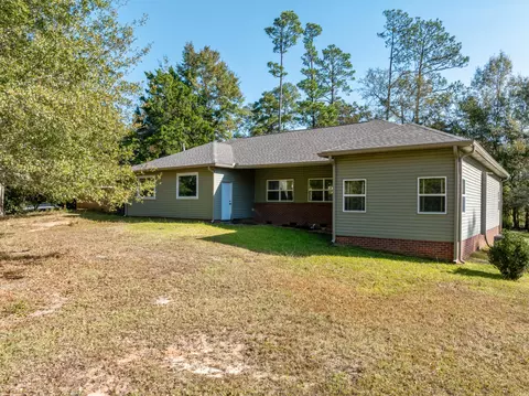 Exterior - 313 Vine St, Wiggins, MS 39577 photo 9 of 13