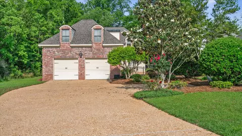 24 Pecan Acres, Hattiesburg, MS 39402