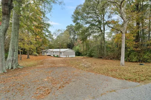 145 Northeast Dr, Laurel, MS 39443 photo 2