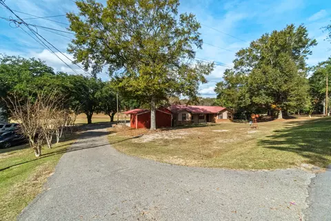 301 Indian Springs Church Rd, Laurel, MS 39443