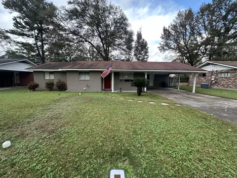 104 Centre Cir, Petal, MS 39465