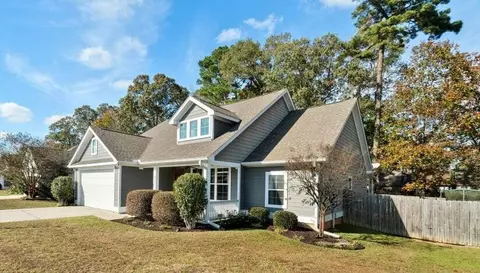 321 Mount Pleasant Dr, Hattiesburg, MS 39402