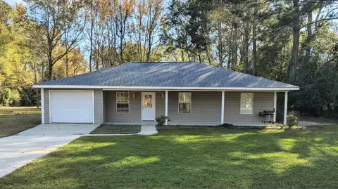 14 Brown Ln, Petal, MS 39465