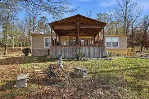 126 Batton Lake Dr, Mendenhall, MS 39114