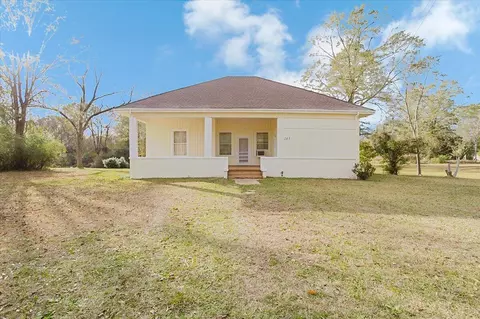 143 Johns St, Shubuta, MS 39360
