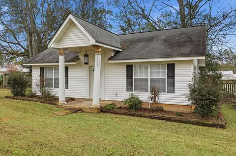 Exterior - 501 SW 2nd Ave, Magee, MS 39111 photo 12 of 13