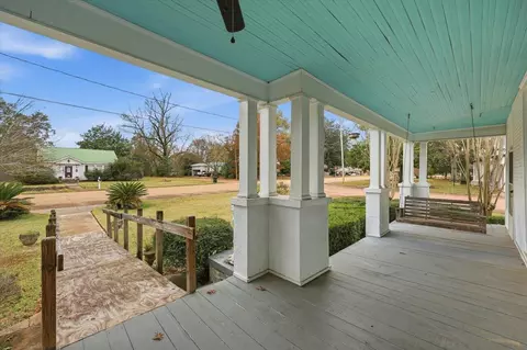 Exterior - 501 SW 2nd Ave, Magee, MS 39111 photo 3 of 13