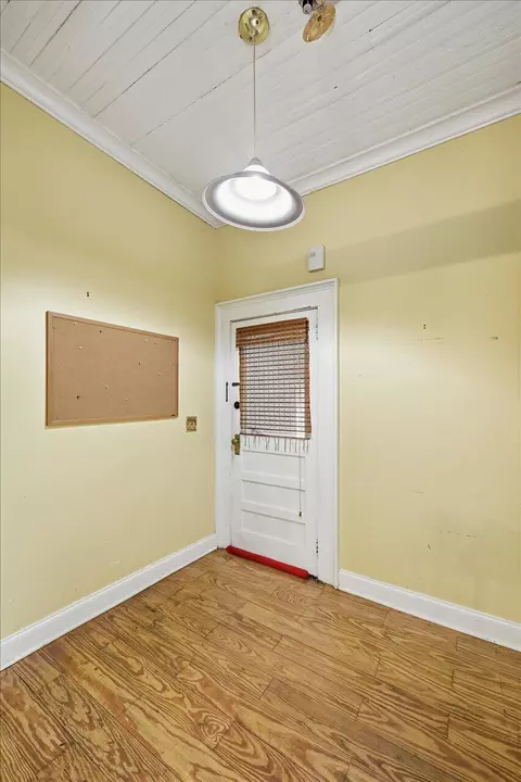 Entry Way - 501 SW 2nd Ave, Magee, MS 39111 photo 1 of 1