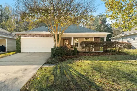 34 Clear Springs Ct, Hattiesburg, MS 39402