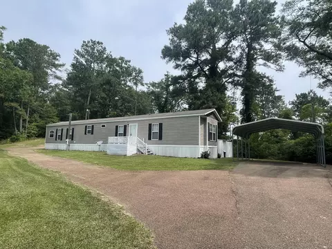 208 208b Cedar St, Mize, MS 39116