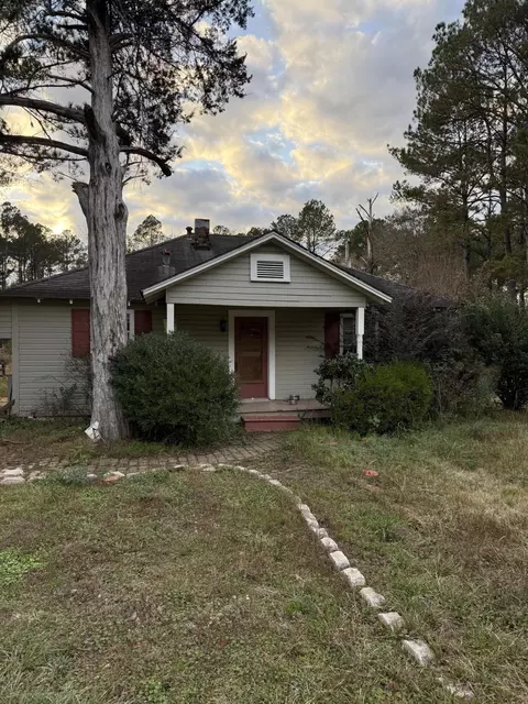 2887 Hwy 13 N, Columbia, MS 39429