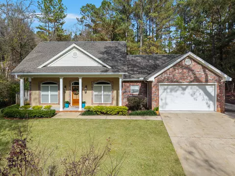 23 Shawnee Dr, Hattiesburg, MS 39402