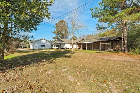 Exterior - 21 Sunset Hills Rd, Laurel, MS 39443 photo 8 of 8