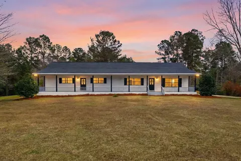 21 Sunset Hills Rd, Laurel, MS 39443