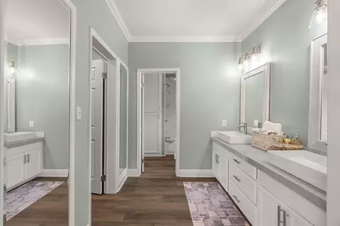Entry Way - 21 Sunset Hills Rd, Laurel, MS 39443 photo 4 of 7