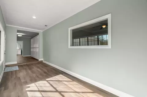 Entry Way - 21 Sunset Hills Rd, Laurel, MS 39443 photo 7 of 7