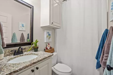 Bath - 23 W Sycamore, Sumrall, MS 39482 photo 3 of 3