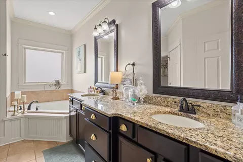 Bath - 23 W Sycamore, Sumrall, MS 39482 photo 1 of 3