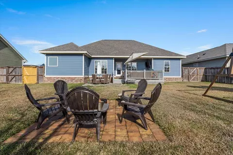 Exterior - 23 W Sycamore, Sumrall, MS 39482 photo 6 of 6