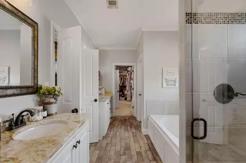 Entry Way - 446 Newman Camp Rd, Sumrall, MS 39482 photo 3 of 5