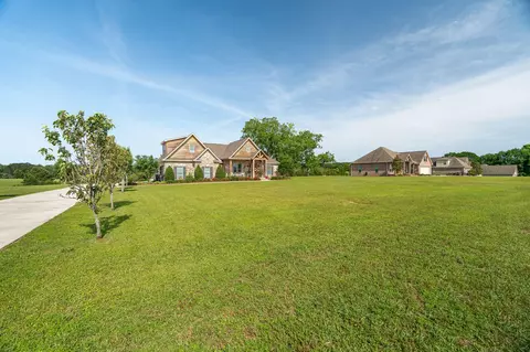 Exterior - 446 Newman Camp Rd, Sumrall, MS 39482 photo 3 of 11