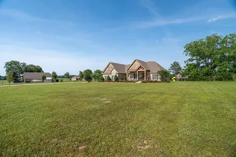 Exterior - 446 Newman Camp Rd, Sumrall, MS 39482 photo 4 of 11