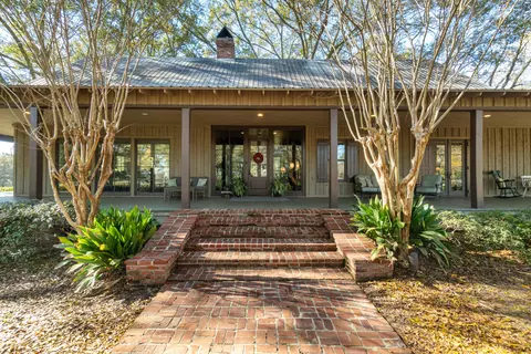 5844 N Williamsburg Rd, Bassfield, MS 39421