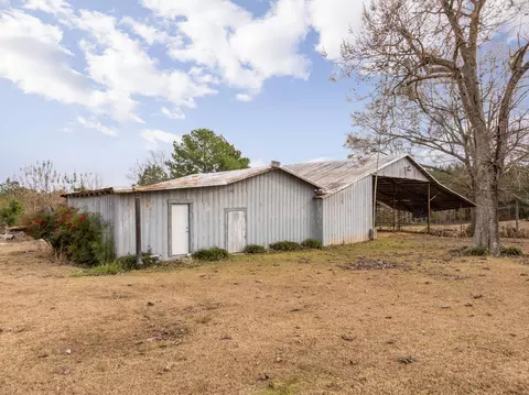 Exterior - 370 Co Rd 7, Stringer, MS 39481 photo 5 of 10