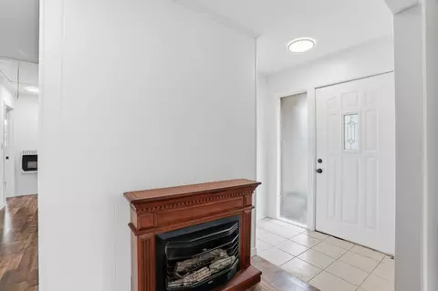 Entry Way - 370 Co Rd 7, Stringer, MS 39481 photo 2 of 2