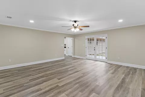 Living - 400 Maple Dr, Petal, MS 39465 photo 6 of 9
