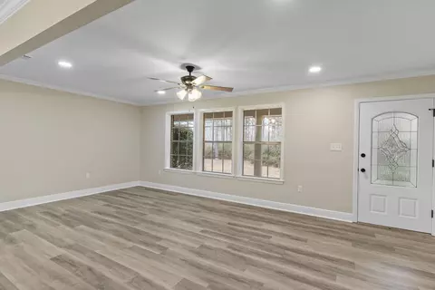 Living - 400 Maple Dr, Petal, MS 39465 photo 1 of 9