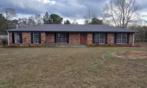908 Linda Dr, Hattiesburg, MS 39401