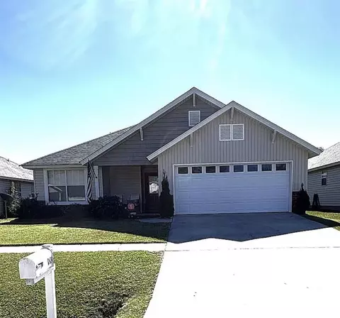 19 S Village Ln, Petal, MS 39465