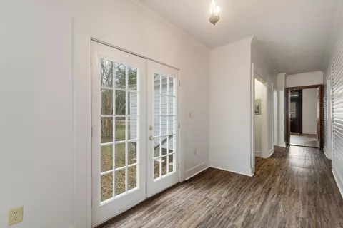 Entry Way - 500 Cedar Ave, Richton, MS 39476 photo 4 of 4