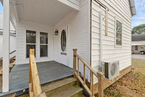 Exterior - 500 Cedar Ave, Richton, MS 39476 photo 8 of 11
