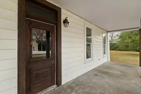 Exterior - 500 Cedar Ave, Richton, MS 39476 photo 6 of 11