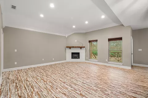Living - 118 Munn Rd, Sumrall, MS 39482 photo 1 of 3