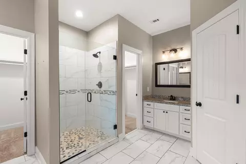 Bath - 118 Munn Rd, Sumrall, MS 39482 photo 2 of 3