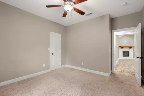 Bedroom - 118 Munn Rd, Sumrall, MS 39482 photo 3 of 5