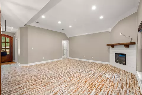 Living - 118 Munn Rd, Sumrall, MS 39482 photo 3 of 3