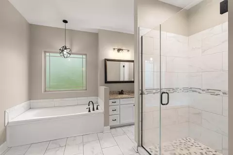 Bath - 118 Munn Rd, Sumrall, MS 39482 photo 1 of 3